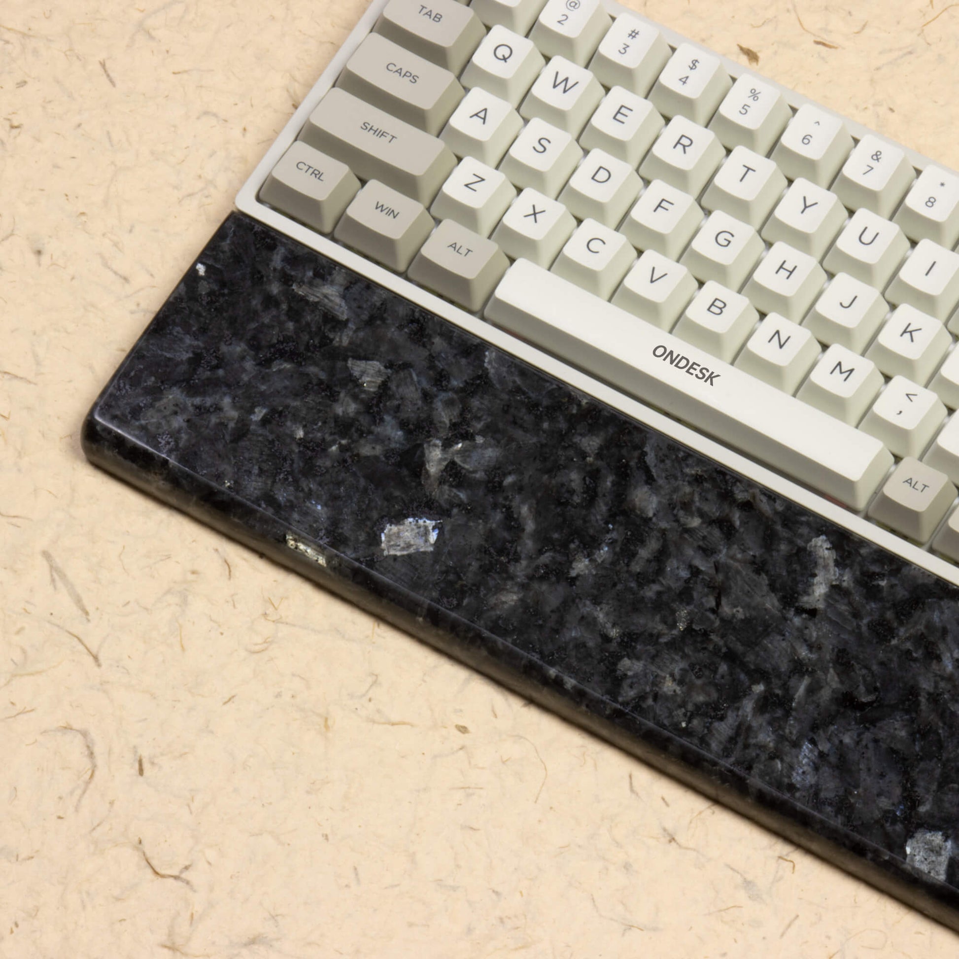 Art Gray Wrist Rest left