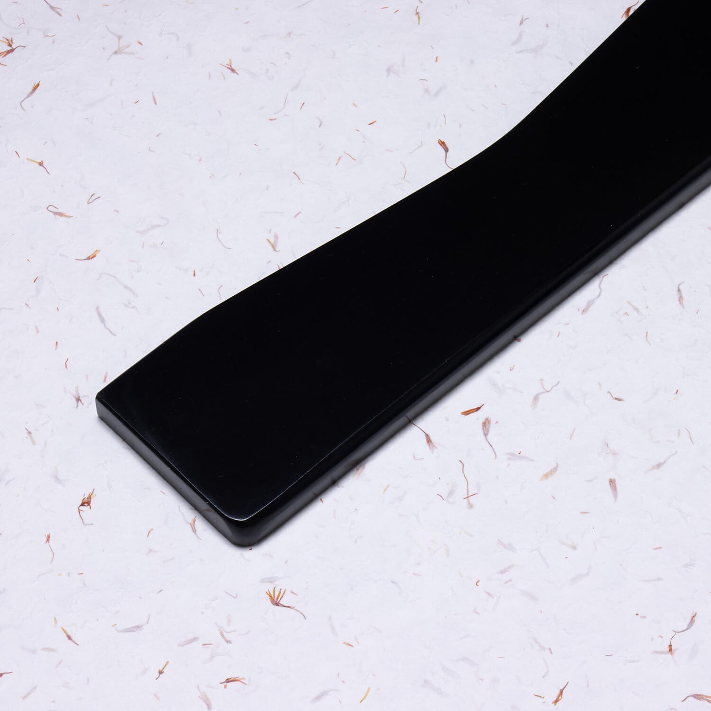 Full Black Alice Wrist Rest Left Quartz